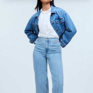 Madewell Light Blue Emmet Wide Leg Jeans size 29 very good condition like new.